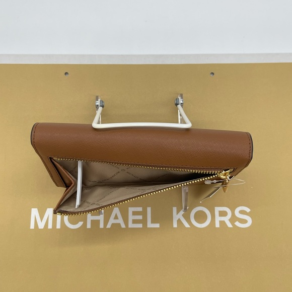 Michael Kors LG Chain Tote & Trifold Wallet - Picture 11 of 13